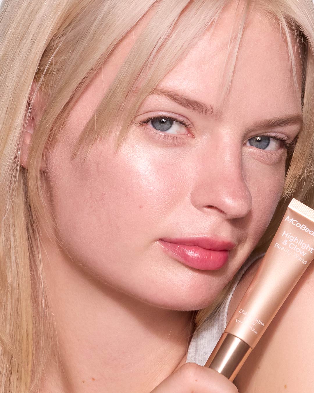 Highlight & Glow Beauty Wand - Image 6