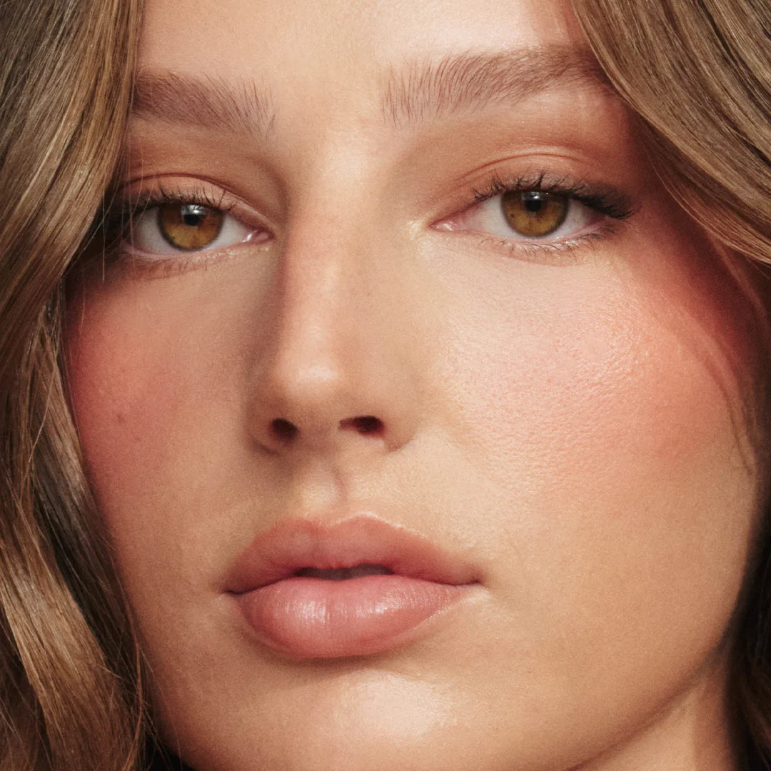 Invisible Matte Long Lasting Pressed Powder - Image 3