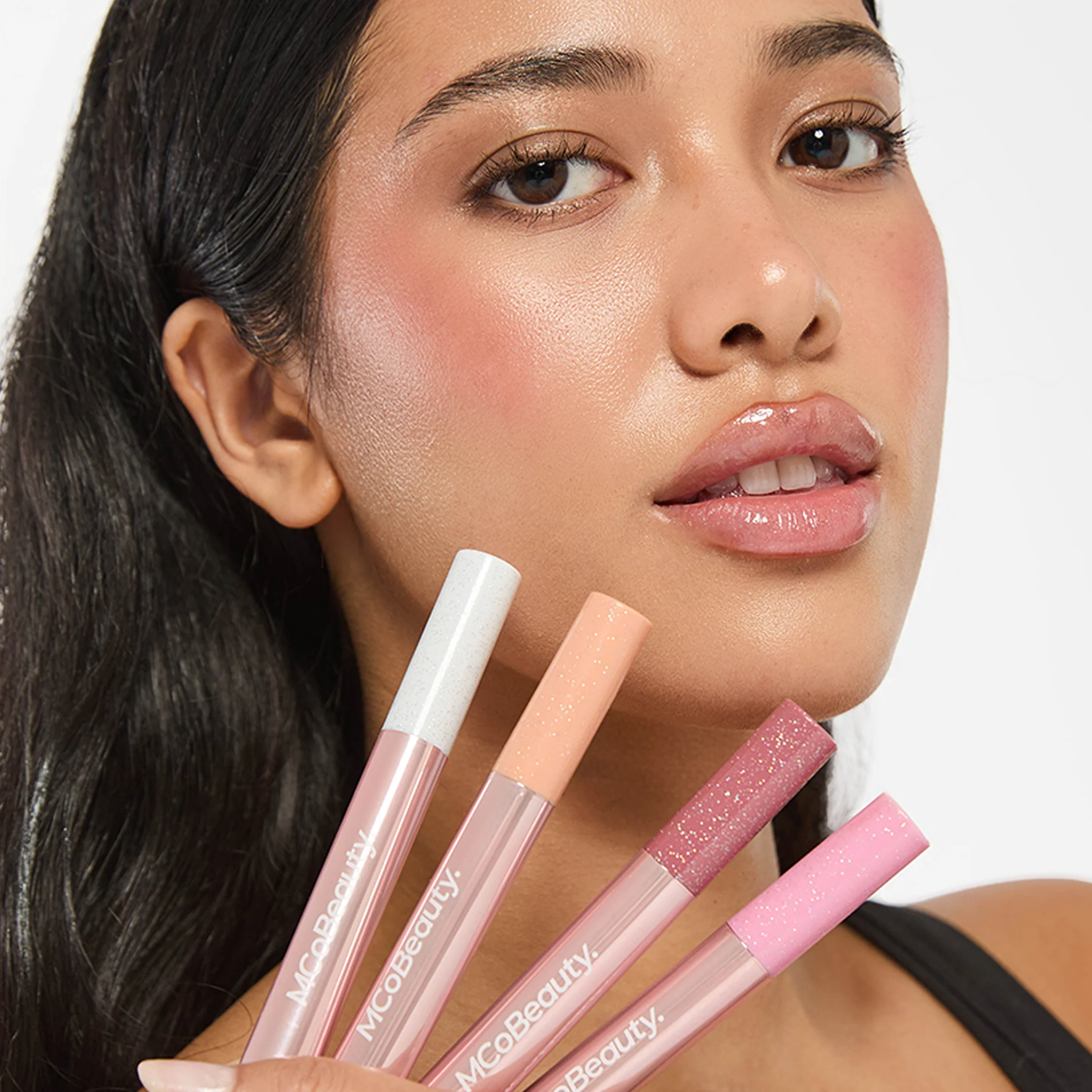 Shimmer Lip Plump 4-in-1 Hydrating Lacquer - Image 12